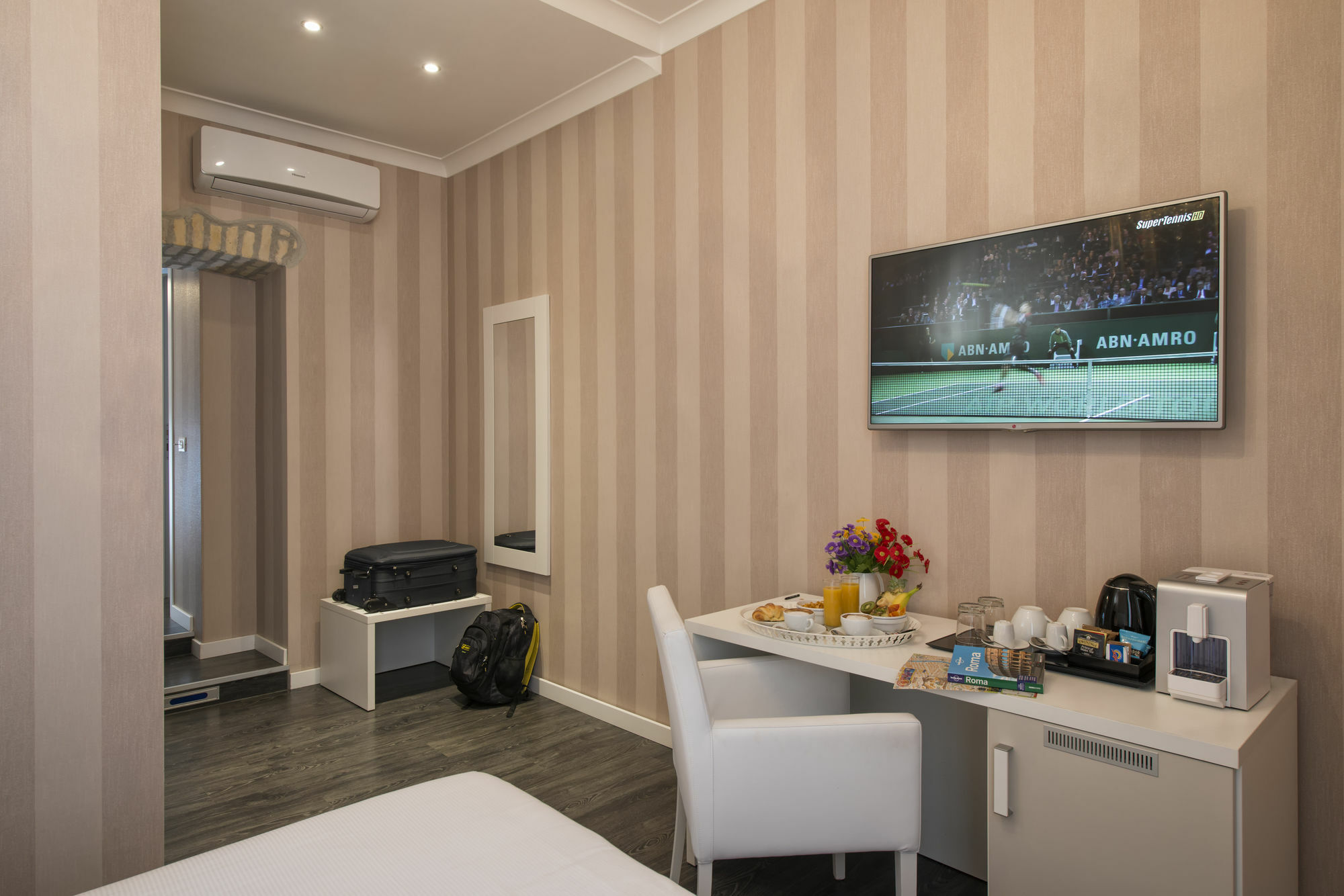 רומא San Pietro Suites מראה חיצוני תמונה